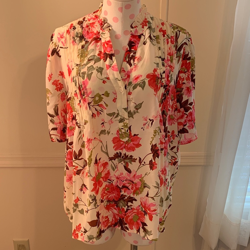 Tahari Cream BBW Blouse with Pink & Green Floral Print NEW Size 1X Lightweight